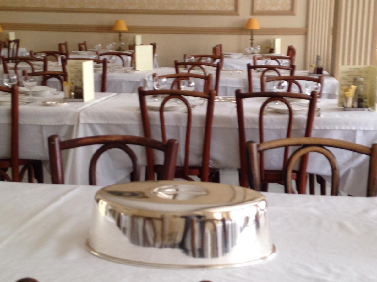 Hotel De L'Europe ลูร์ด ภายนอก รูปภาพ