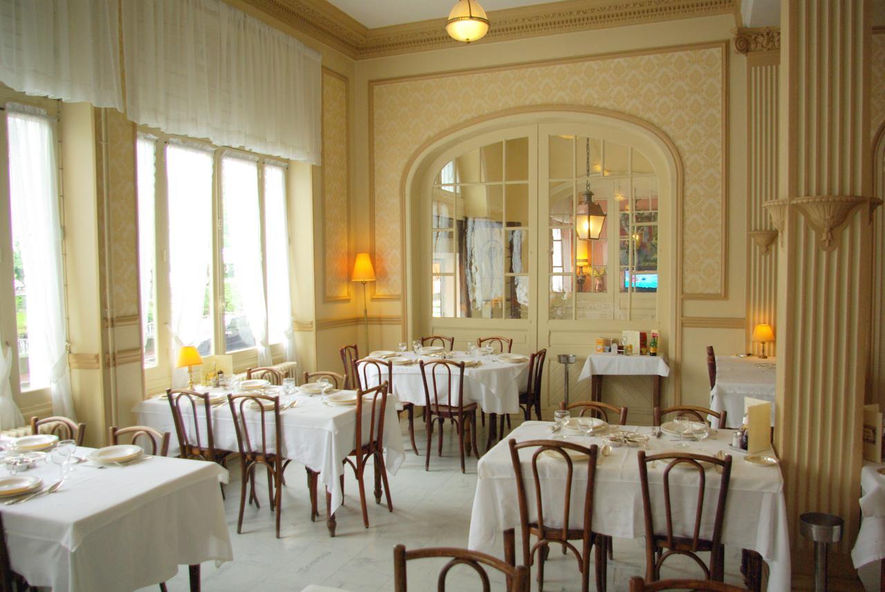 Hotel De L'Europe ลูร์ด ภายนอก รูปภาพ